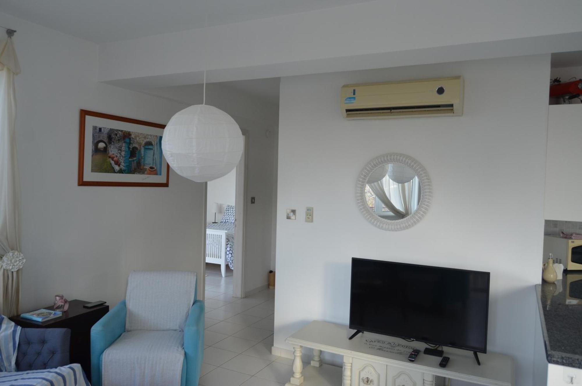 Mia'S Cove Apartment Paphos Exterior photo