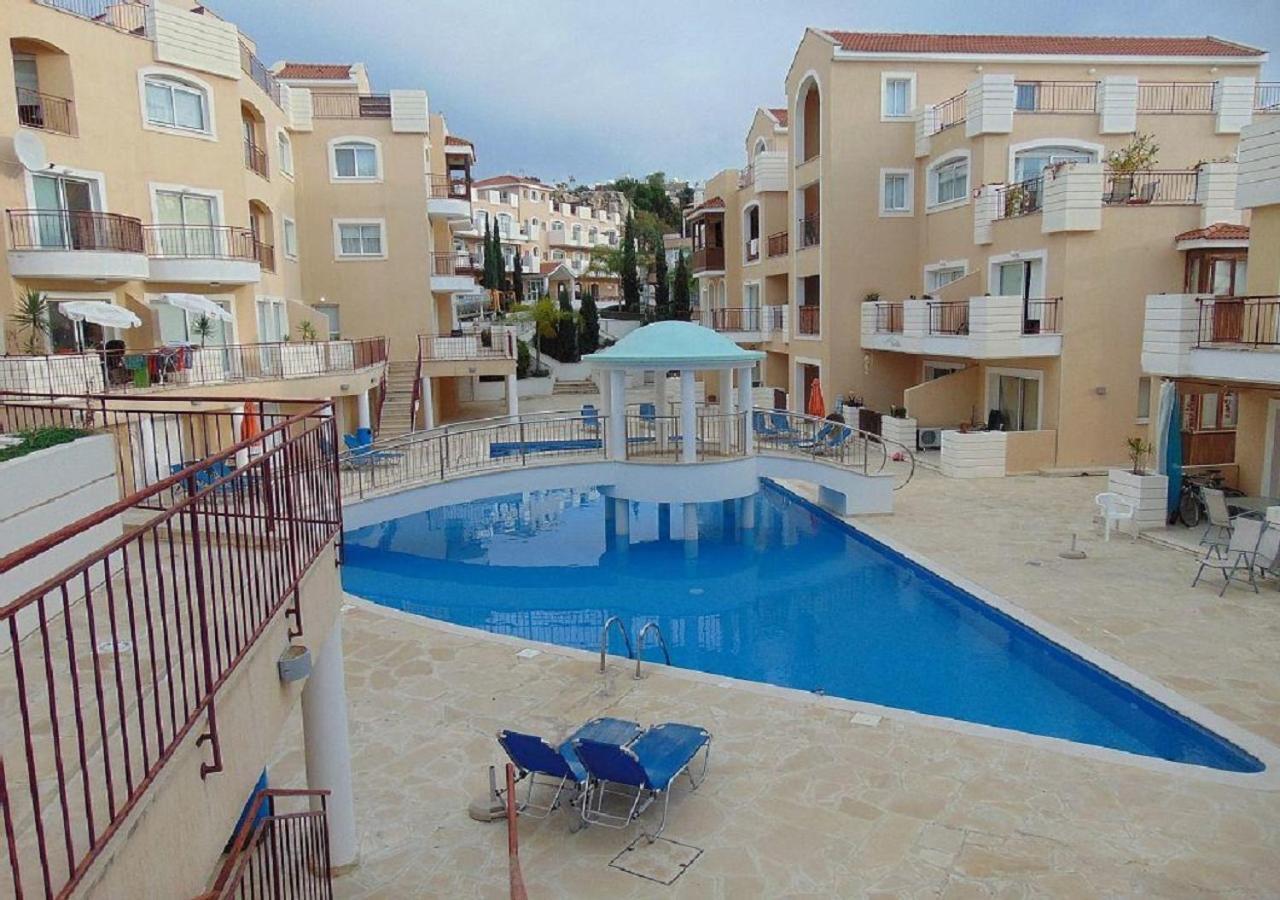 Mia'S Cove Apartment Paphos Exterior photo